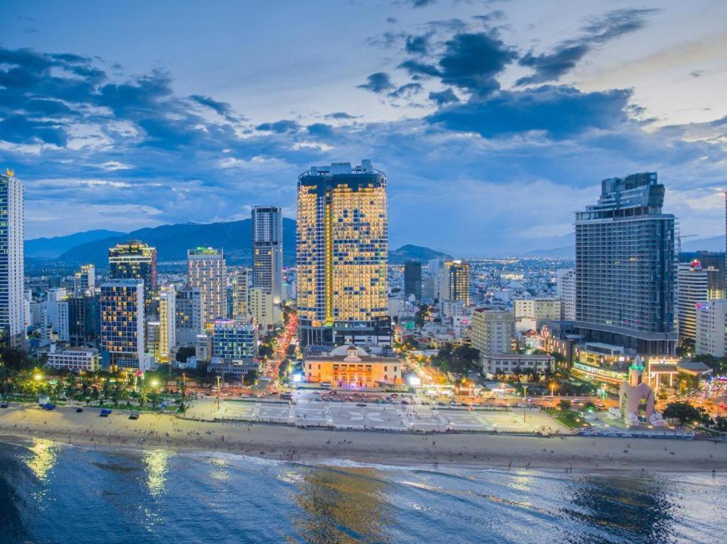 Panorama Luxury Sea View Apartment Nha Trang Exteriör bild